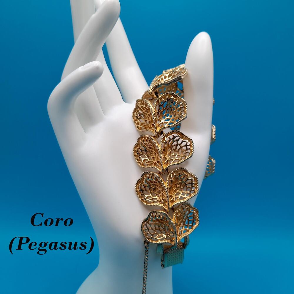 Coro Pegasus Filigree Bracelet, Wide Gold Plated, Safety Chain, 1950s Vintage